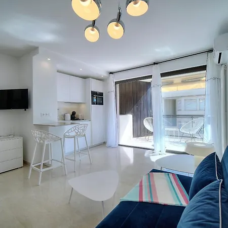 Ref 1745 - Center - For Rent * Cannes
