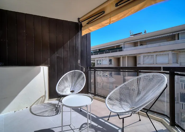 Ref 1745 - Center - For Rent * Cannes