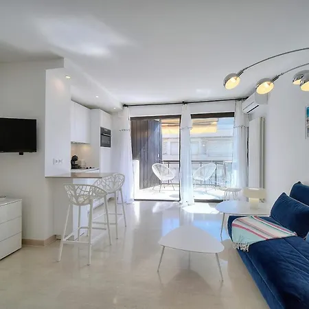 Ref 1745 - Center - For Rent Appartamento *